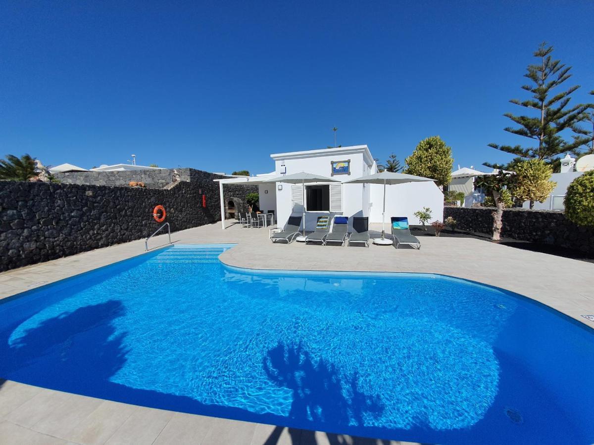 2 Bedroom Cassandra And Katrina With Private Heated Pools. * Puerto del Carmen (Lanzarote)
